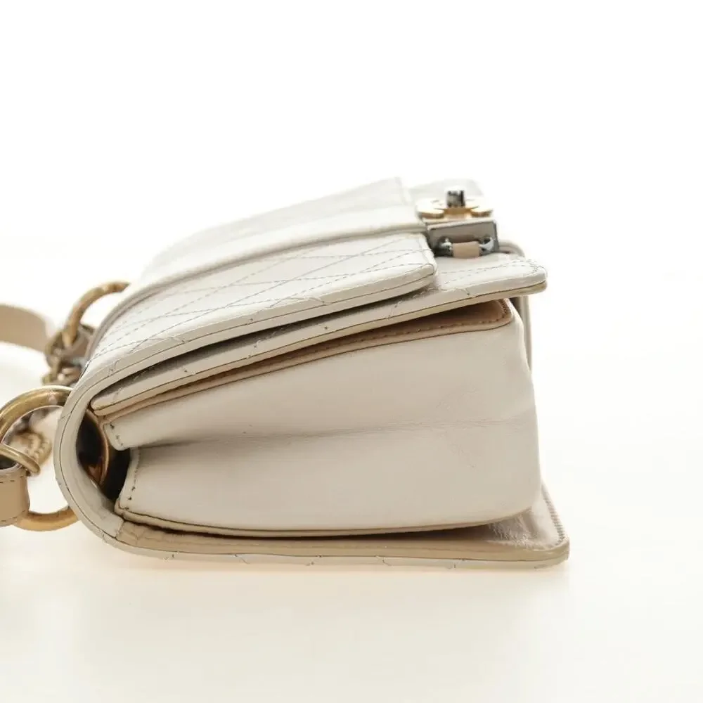 Chanel Matelasse Shoulder Bag White